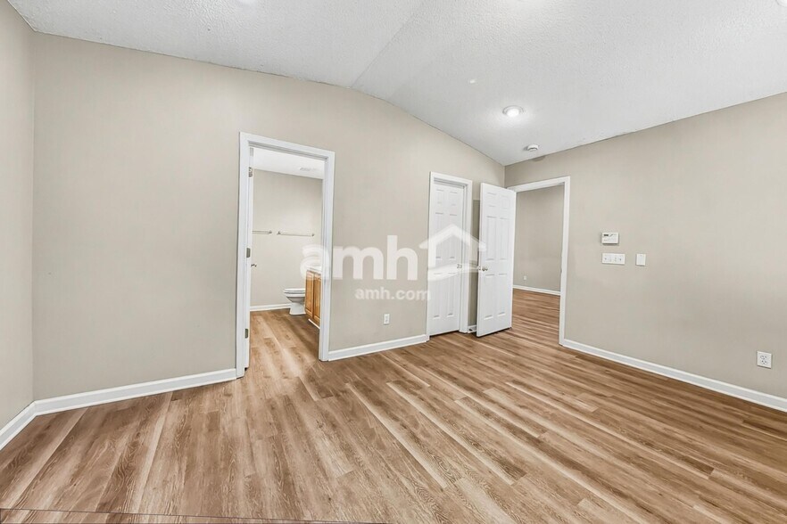 Building Photo - 325 Mill Pond Rd