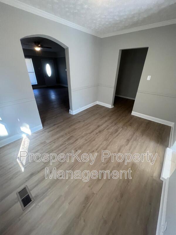 Building Photo - 1019 22nd St