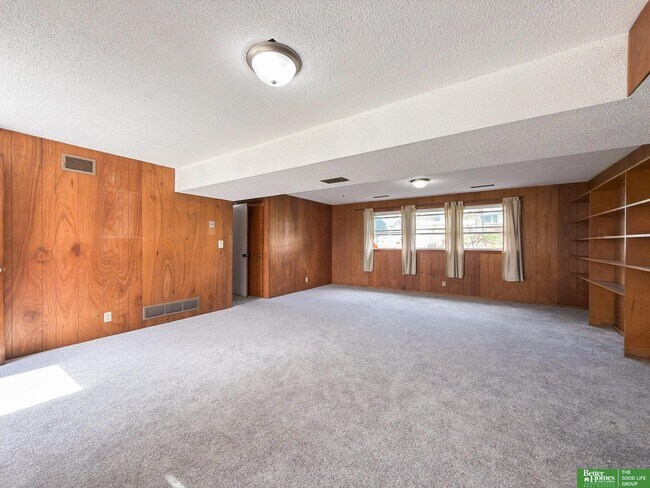 Building Photo - 5029 Arbor Cir