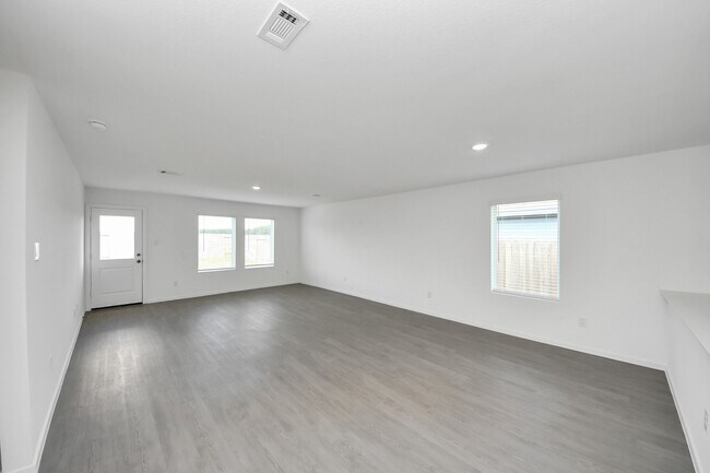 Building Photo - 25415 Birch St