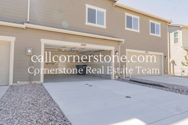 Building Photo - 1092 Petra Heights