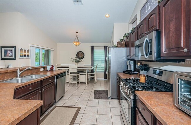 Building Photo - 11246 Cypress Reserve Dr