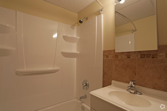 Interior Photo - King Street Commons