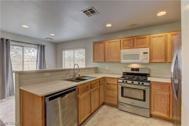 Building Photo - 1052 Coronado Peak Ave