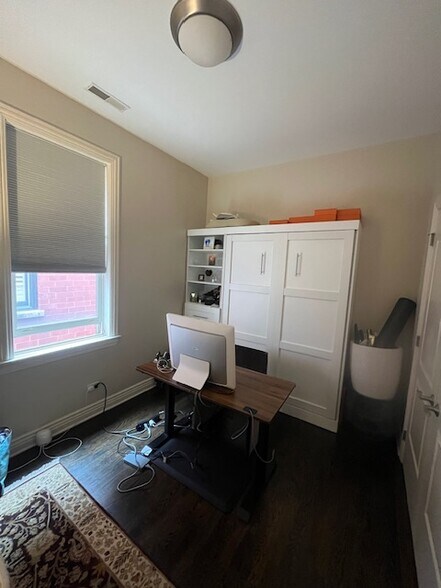 Building Photo - 35 S Racine Ave