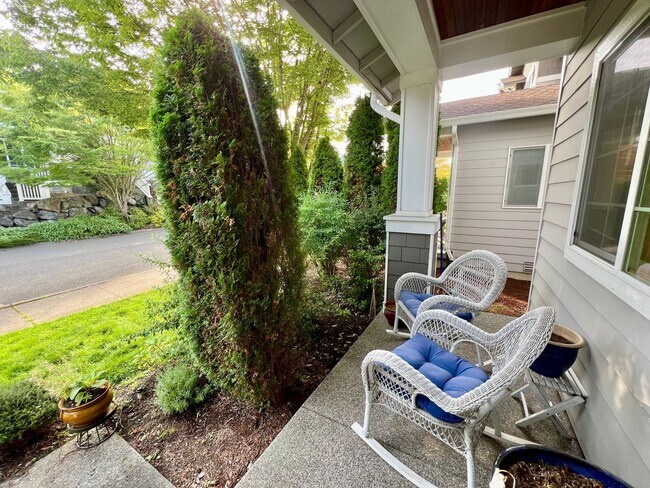 Building Photo - Bothell Home