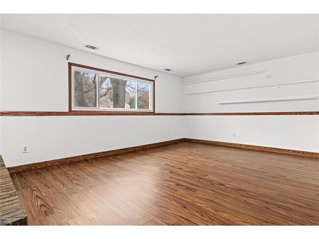 Building Photo - 8481 142nd St Ct