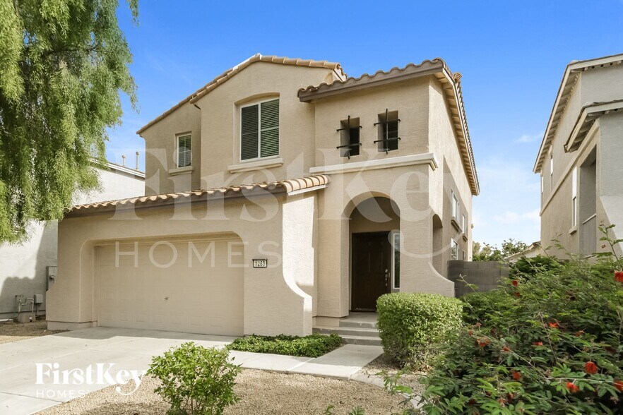 Building Photo - 1263 E Julian Dr