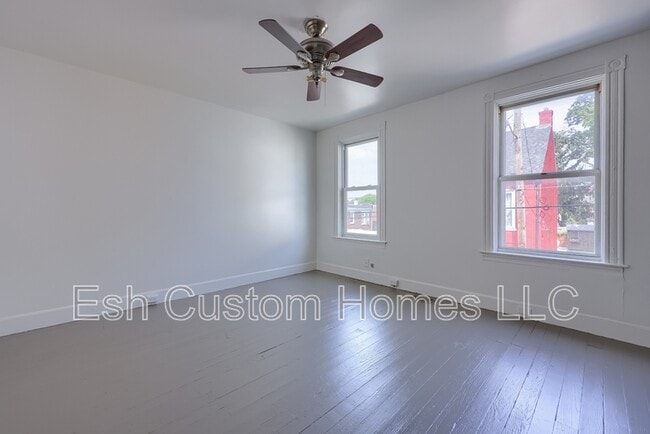 Building Photo - 464 Lafayette St