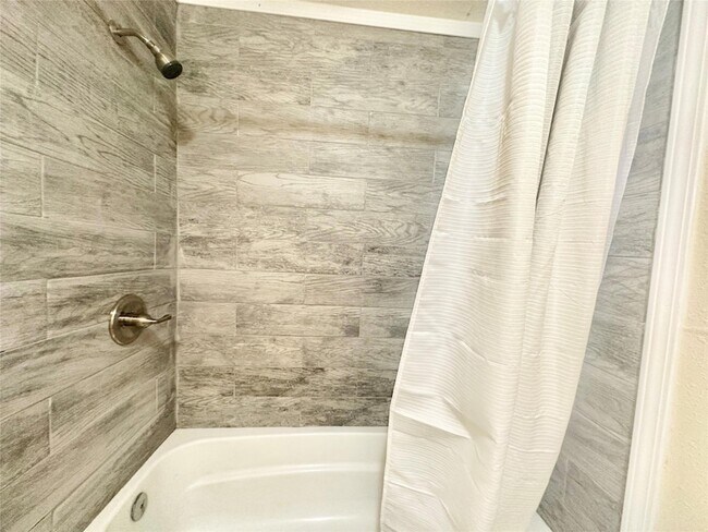 Building Photo - 5101 Purple Sage Dr