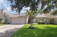 Building Photo - 715 Trademark Pl