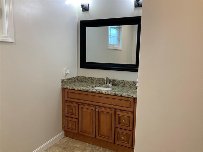 Building Photo - 131 Beverage Hill Ave