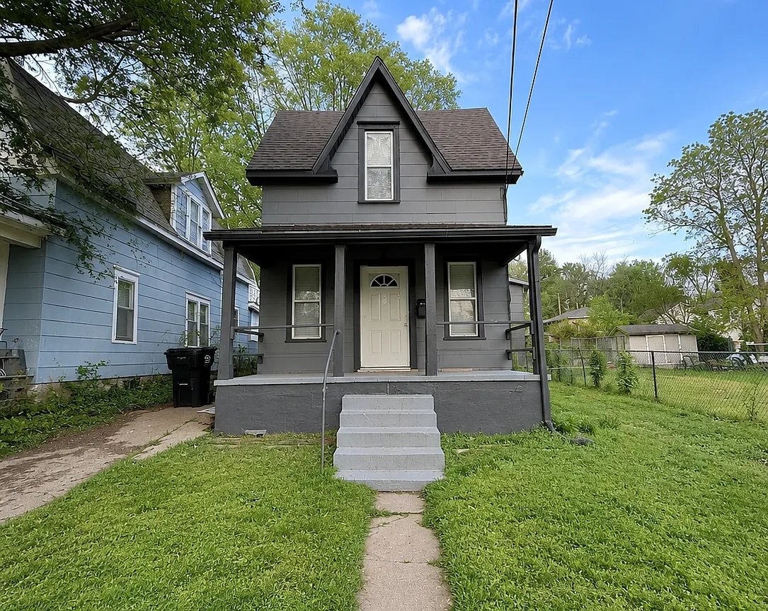 Building Photo - 121 S Fuller St
