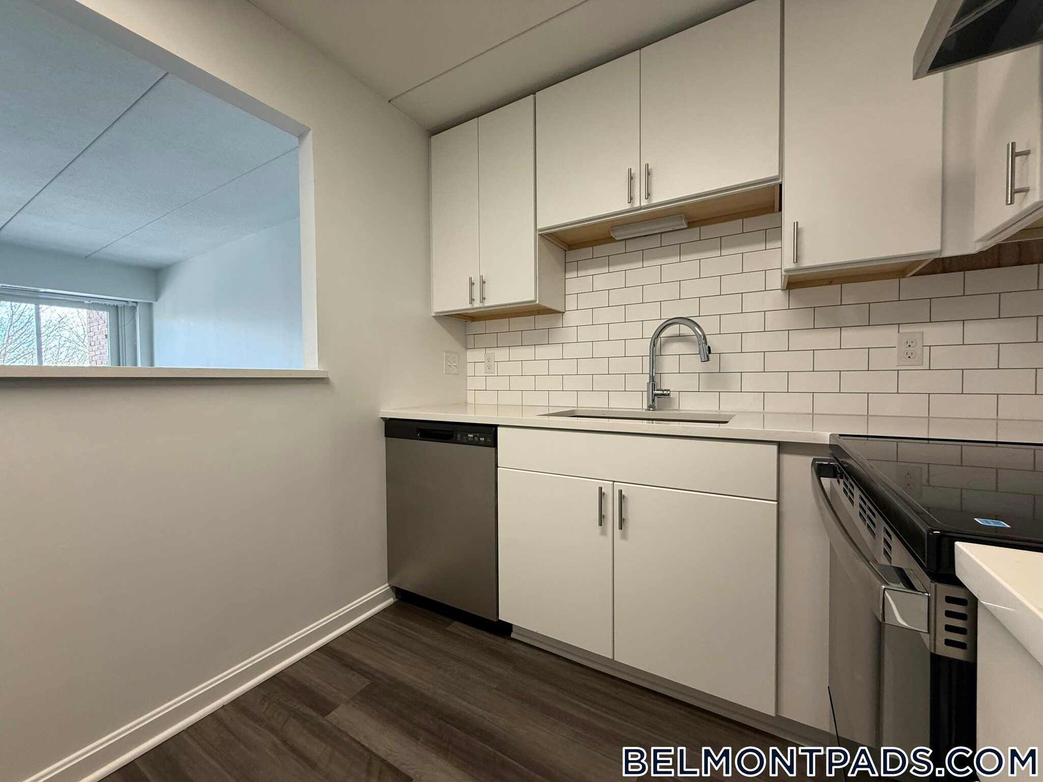 Building Photo - 55 Hill Rd