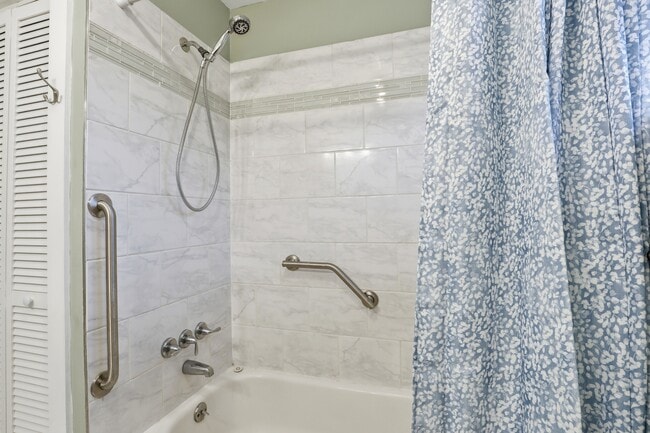 Building Photo - 121 Church of God Rd