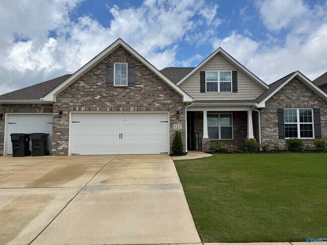 Building Photo - 112 Daisy Ln