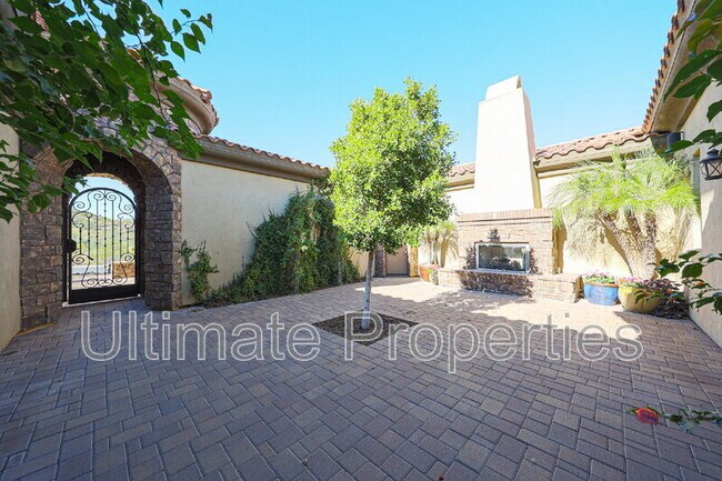 Building Photo - 28995 N 71st Ave