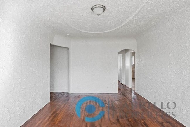 Building Photo - 3009 1/2 30th Street
