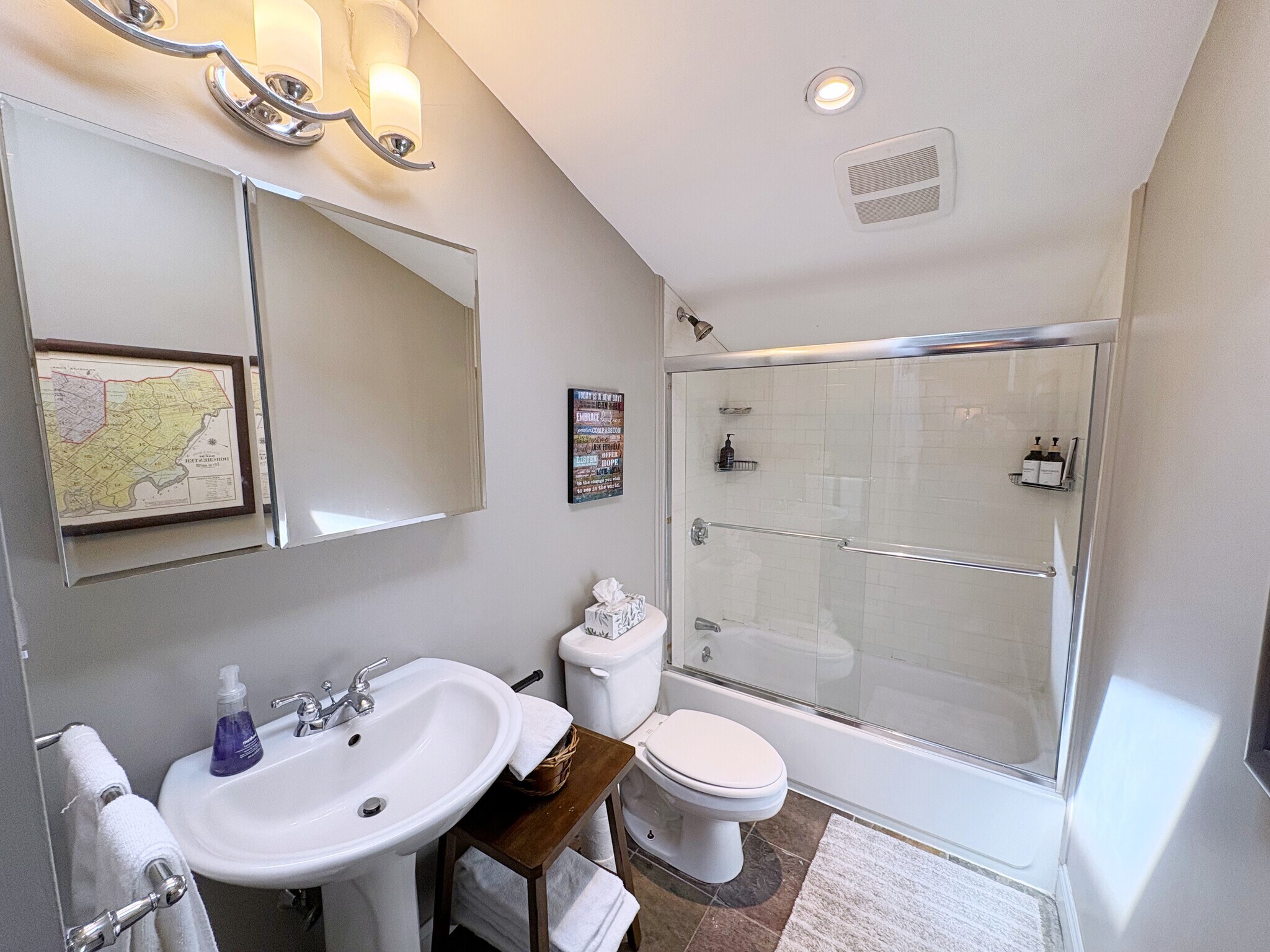 Building Photo - 247 Savin Hill Ave