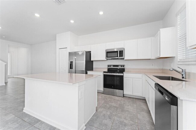 Building Photo - 109 Bogey Dr