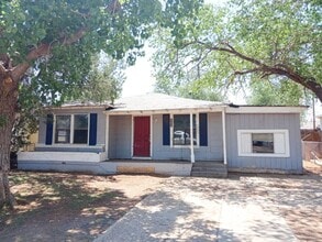 Building Photo - $0 First Month's Rent / $0 Deposit at Move-in