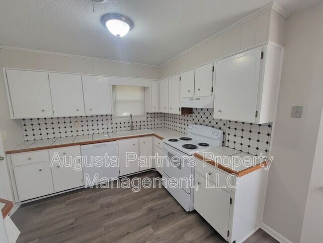 Building Photo - 119 Sunnywood Dr