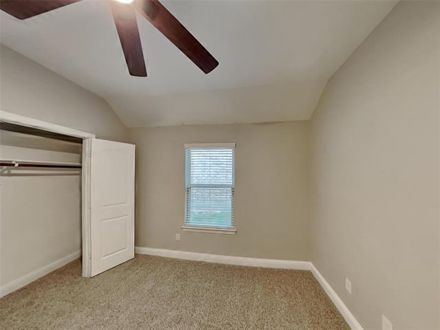 Building Photo - 405 Bentley Dr