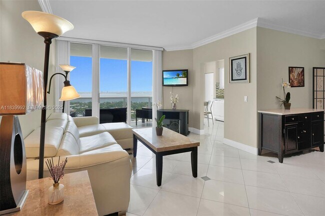 Building Photo - 4779 Collins Ave