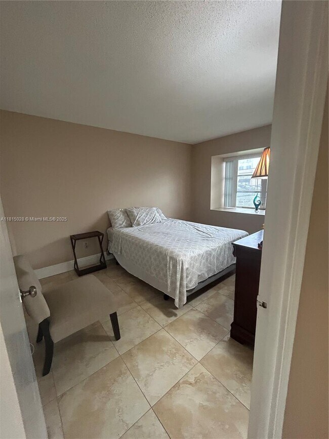 Building Photo - 7757 SW 86th St