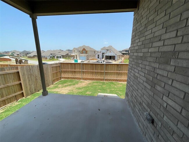 Building Photo - 173 Golden Bell Wy