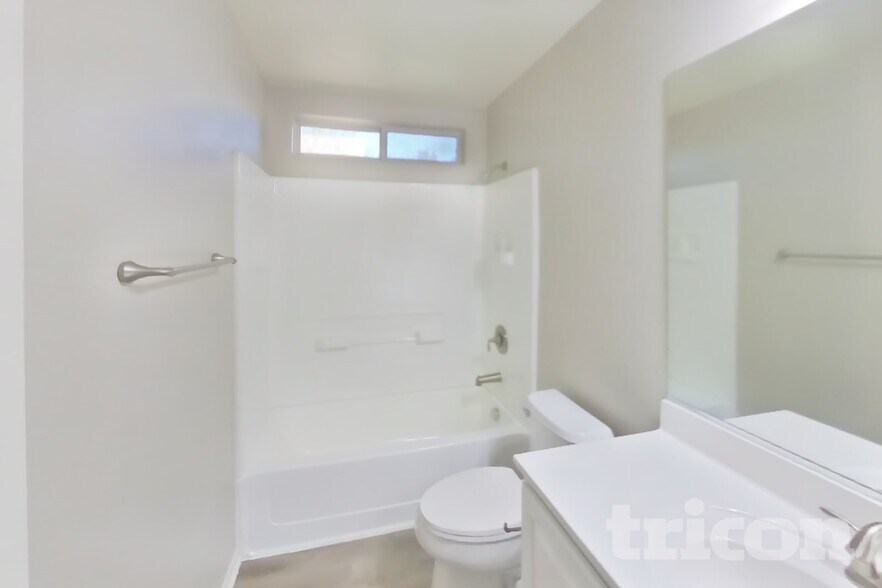 Building Photo - 7205 Bombay Reef Ct