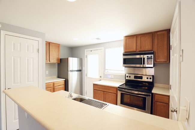 Building Photo - Welcome Home!