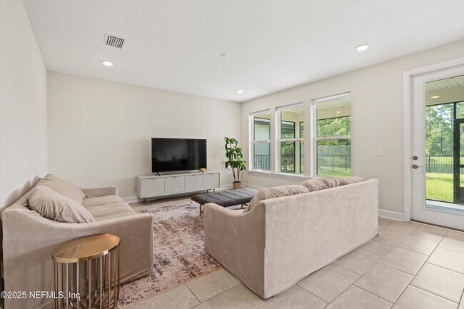 Building Photo - 11221 Strategy Ct