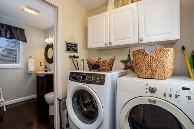 Building Photo - 59 Tynan Ave