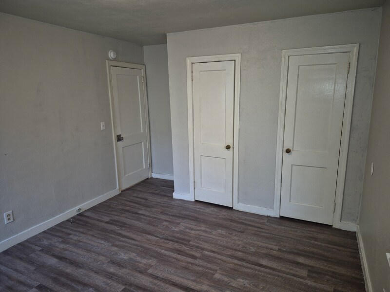 Building Photo - 3251 Meadow Ln