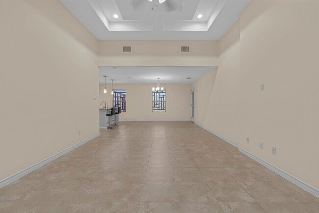 Building Photo - 902 La Rosita