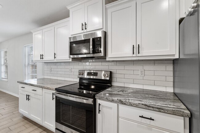 Building Photo - 108 Jaimie Way