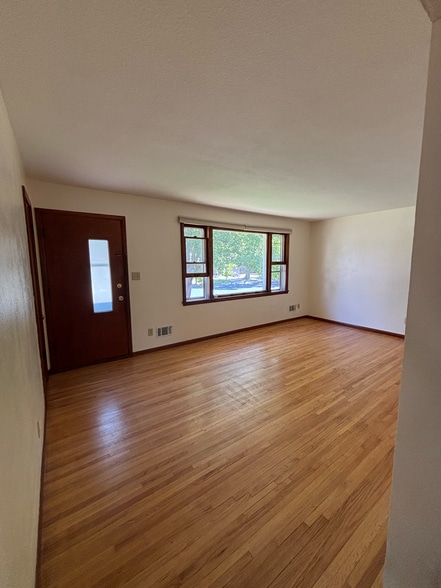 Living Room - 1708 Ashland St