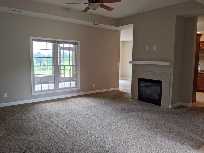 Building Photo - 5456 Dairy Ln