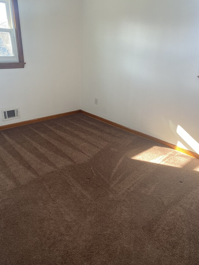 Building Photo - 232 S 18th Ave