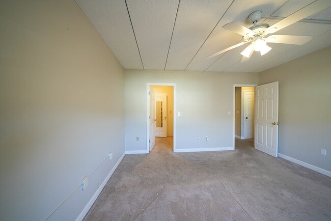 Building Photo - 16 Winter St