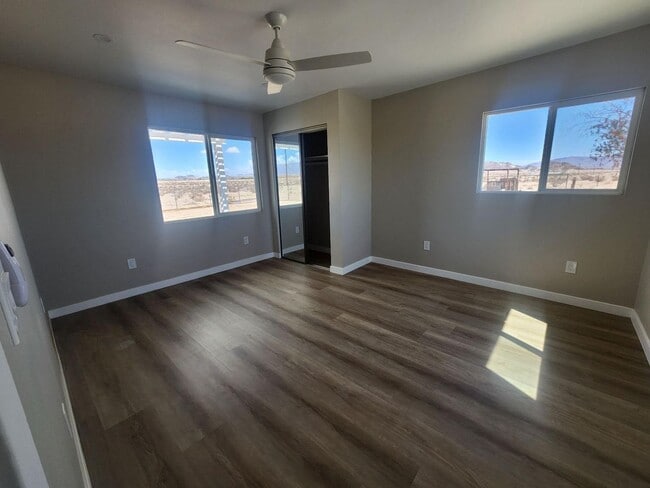 Building Photo - Beautiful Remodeled Home