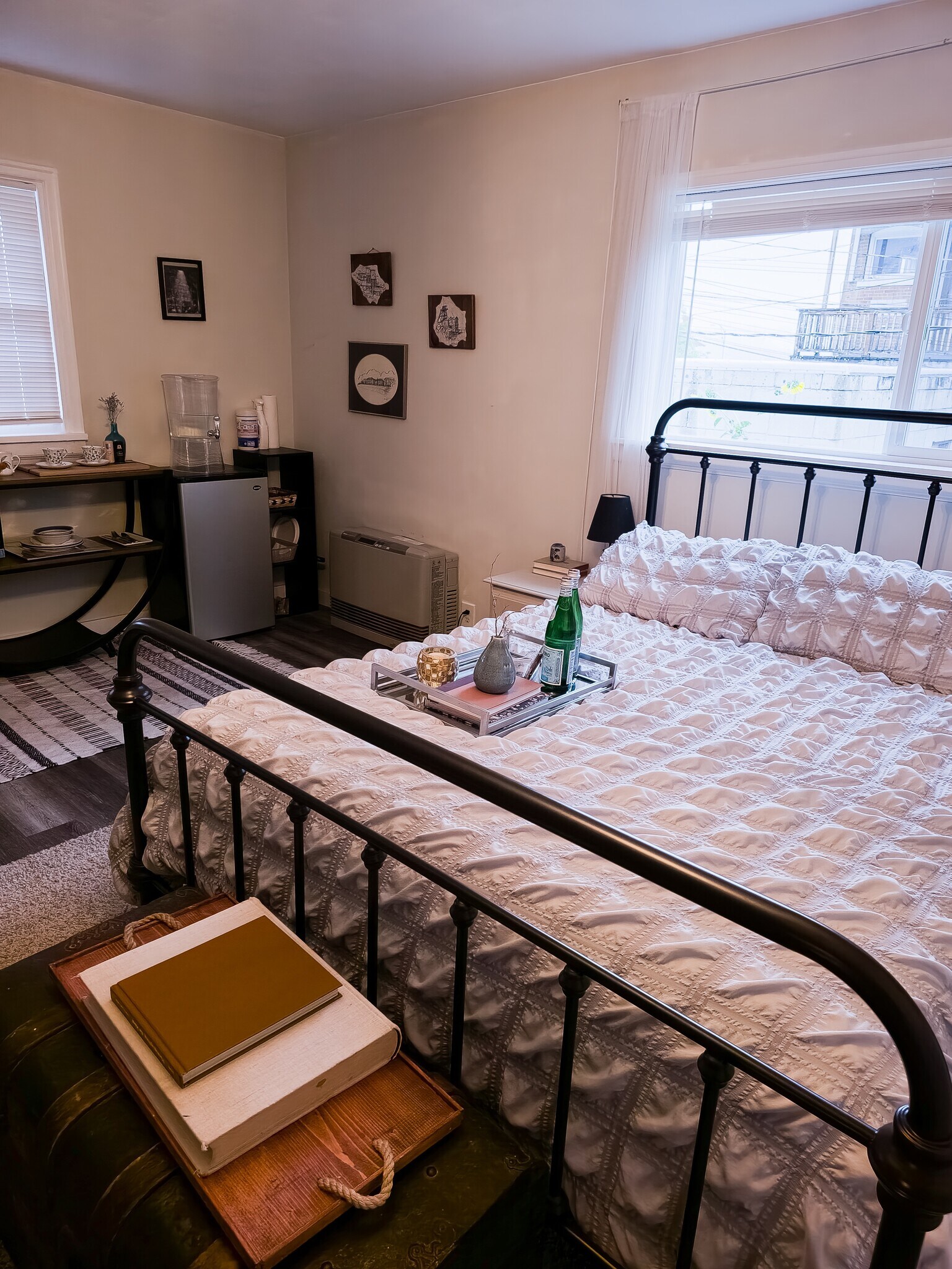 Building Photo - 218 S Jackson St