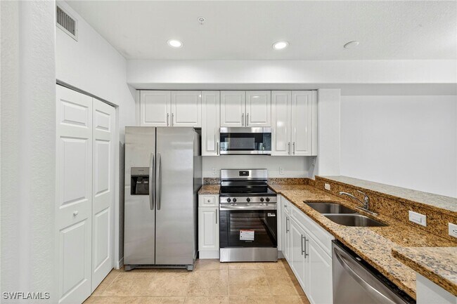 Building Photo - 13150 Bella Casa Cir