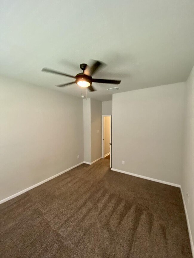 Building Photo - 4bd/2ba in Temple Texas minutes from Charm...