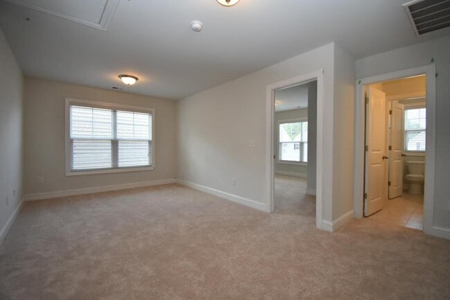 Building Photo - 2874 Scarecrow Way