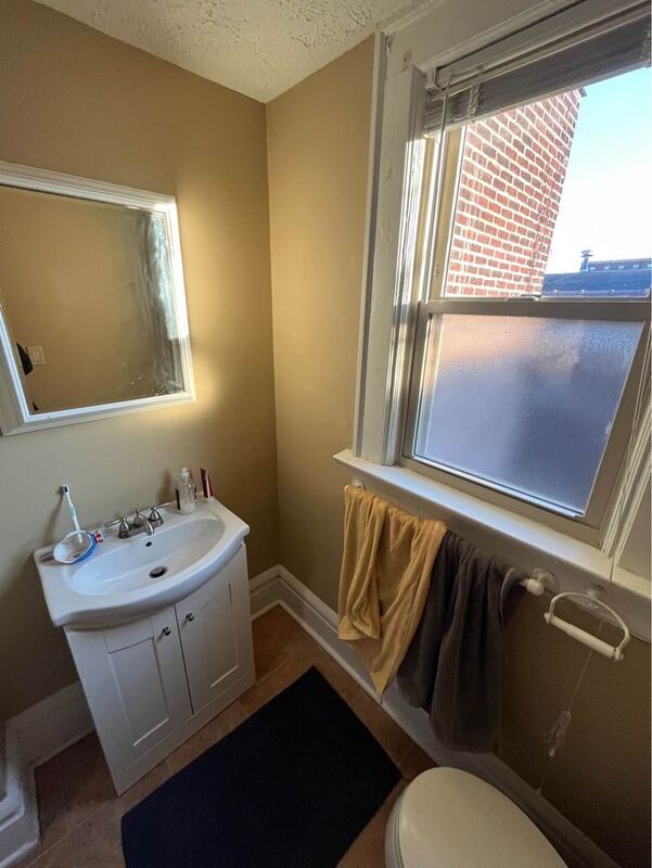 Building Photo - 1115-15 E 18th Ave