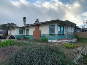 Building Photo - Los Osos Cozy Cottage