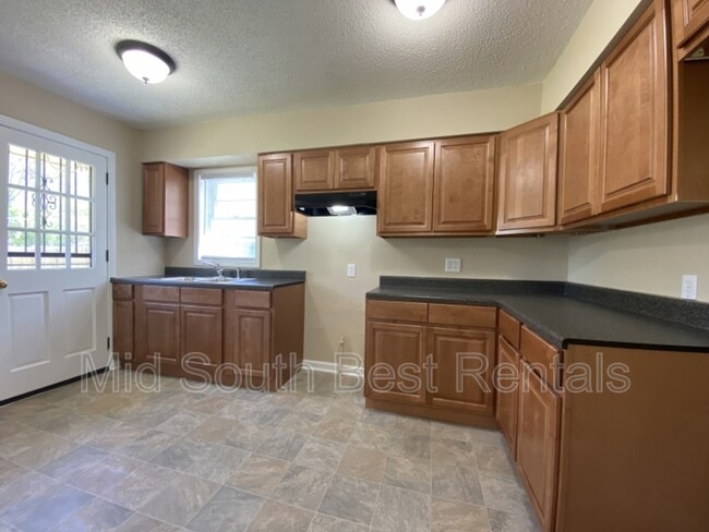 Building Photo - 3142 Ridgecrest St