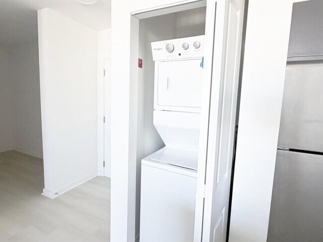 Building Photo - 5587 Millennia Park Dr